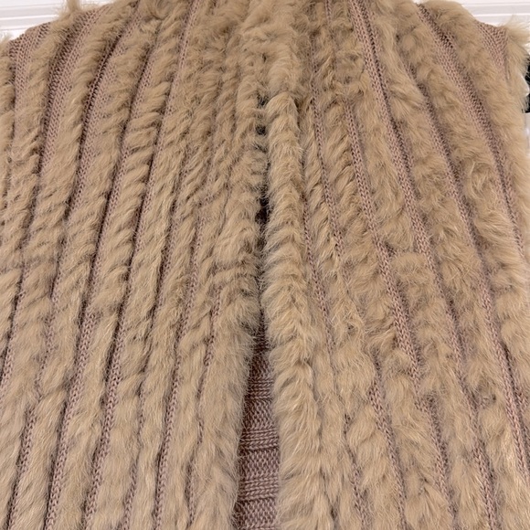 Sisters rabbit fur fringe knit vest size S - Picture 6 of 7